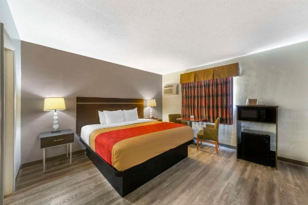 Econo Lodge Hollywood - Ft Lauderdale International Airport image 8
